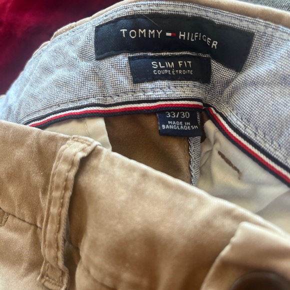 Tommy slim cut khaki pants ya no flaws like new - Picture 3 of 4